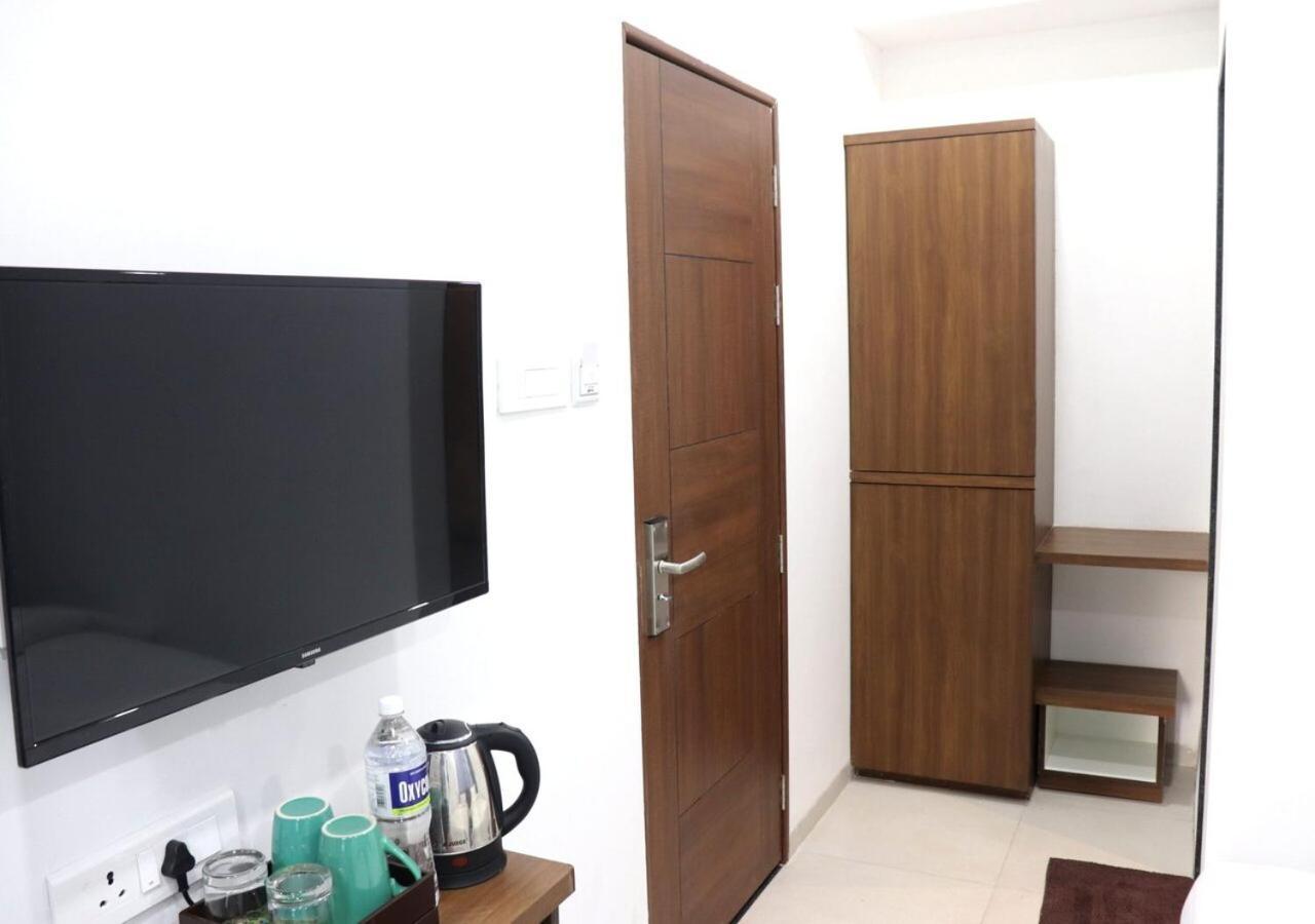 Sharman Hotel 3*