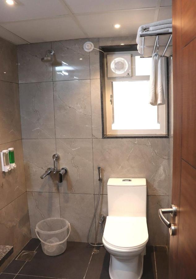 Sharman Hotel 3*
